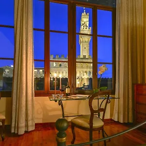 msn-suites-palazzo-uguccioni.it-tuscanyhotel.com/