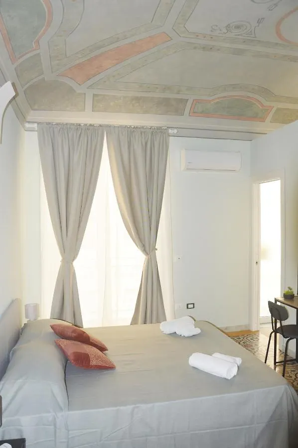Bed and Breakfast Domus Maqueda à Palerme Couette-café
